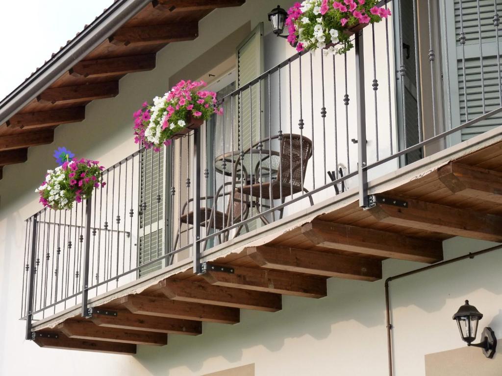 B&B Mario & Mario Trezzo Tinella Kültér fotó